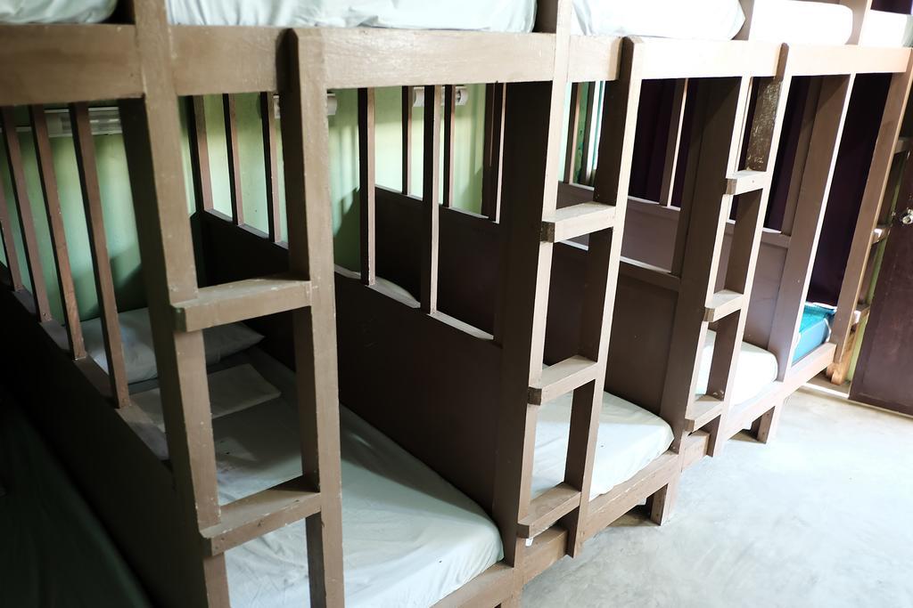 Malapascua Budget Inn Bagian luar foto