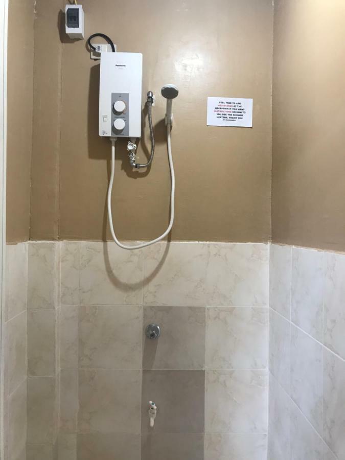 Malapascua Budget Inn Bagian luar foto